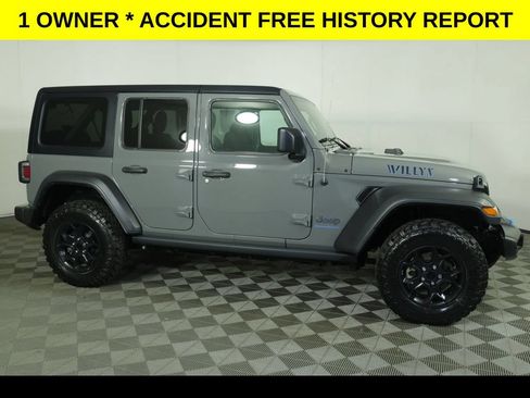Used 2023 Jeep Wrangler Unlimited w/ Convenience Group AWD/4WD image 2