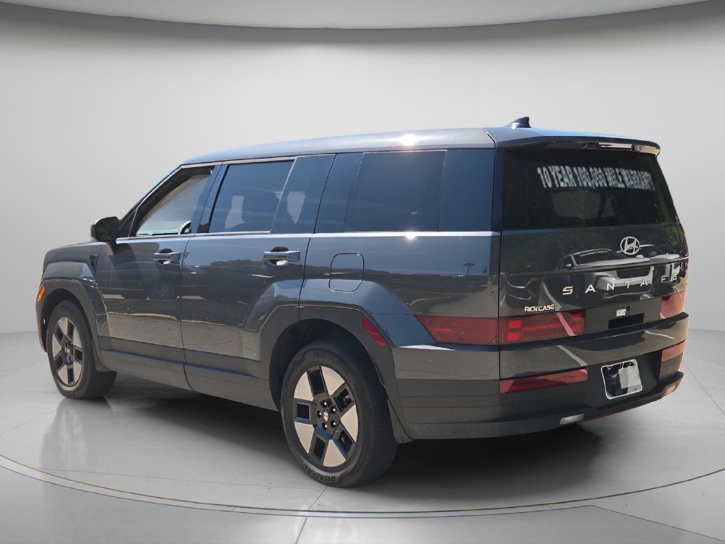 Used 2026 Hyundai Santa Fe SE FWD image 6