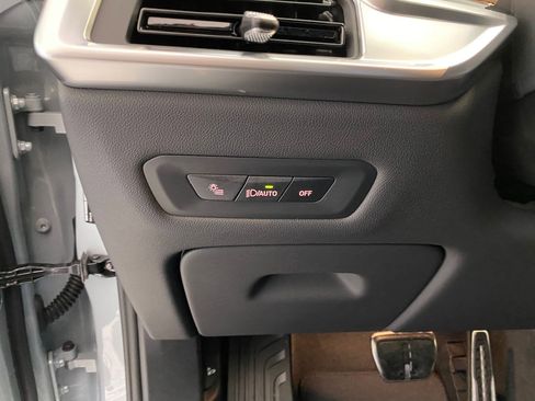 New 2026 BMW X5 xDrive40i w/ M Sport Package image 19