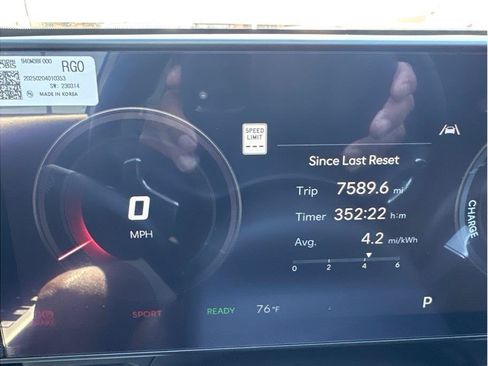 Used 2025 Hyundai Kona SEL FWD image 20