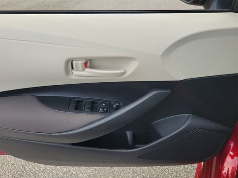 Used 2023 Toyota Corolla LE image 13