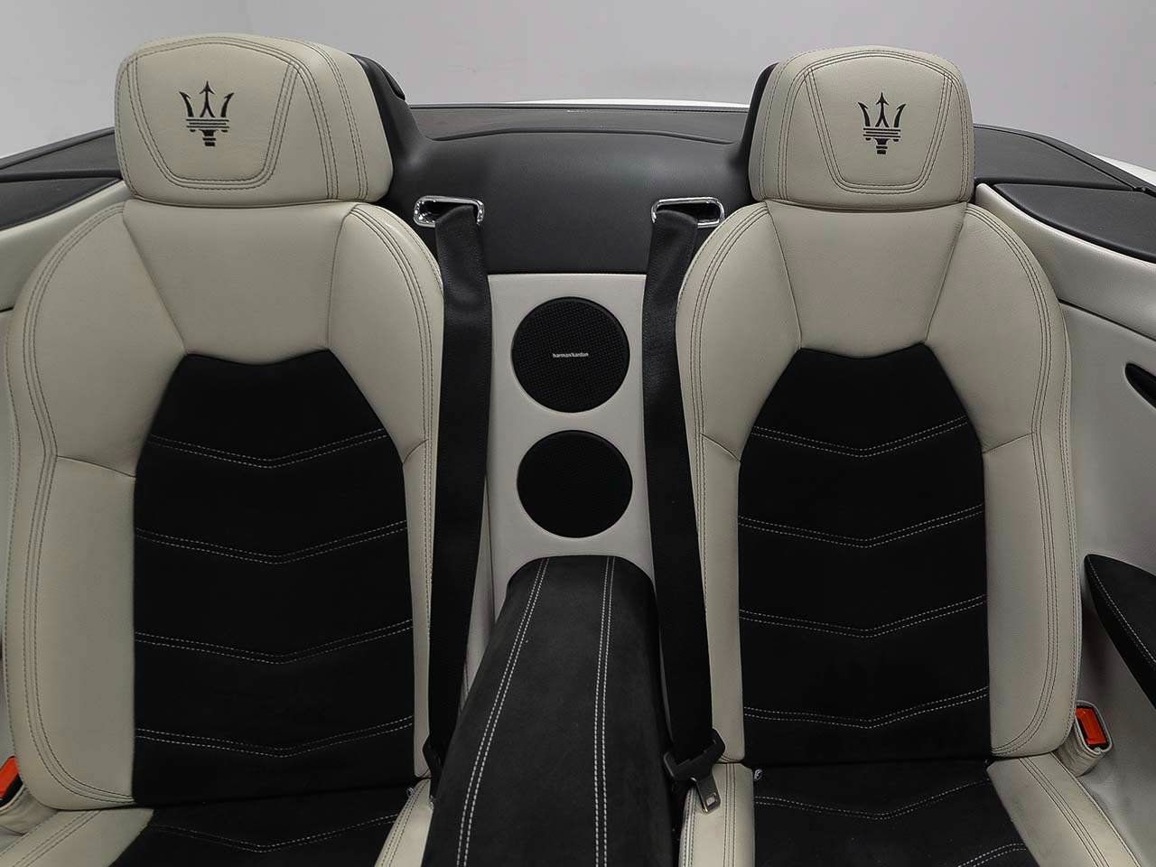 Used 2018 Maserati GranTurismo MC RWD image 12
