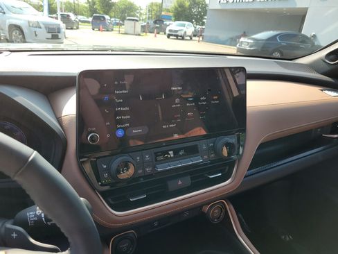 Used 2026 Toyota Grand Highlander AWD Hybrid image 27