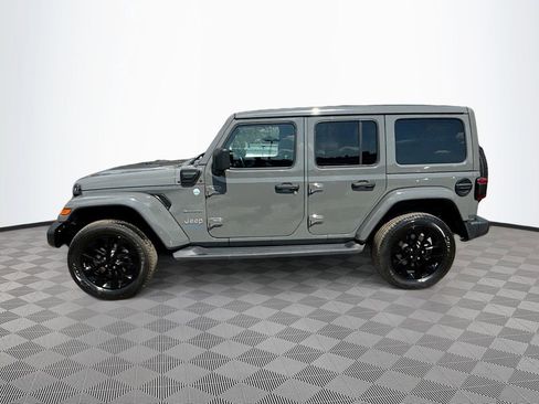 Used 2021 Jeep Wrangler Unlimited Sahara w/ Cold Weather Group image 9