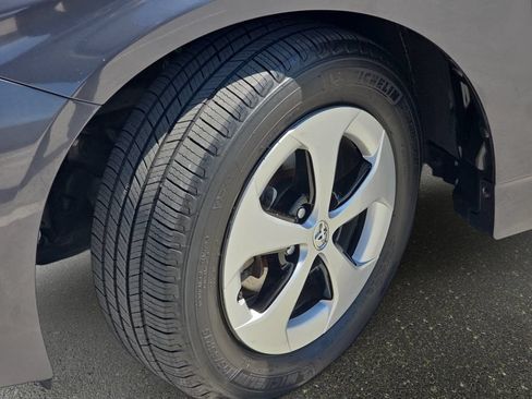 Used 2013 Toyota Prius Three FWD image 32