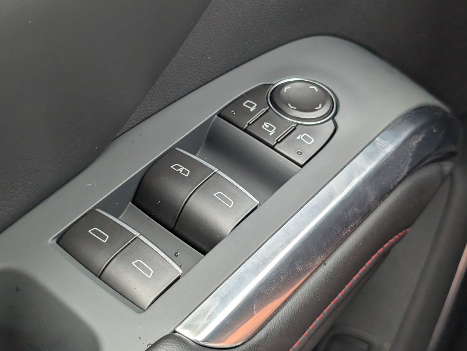 New 2027 Chevrolet Traverse RS w/ LPO, Assistance Package FWD image 22