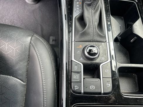 Certified 2023 Kia Sorento SX AWD/4WD image 13