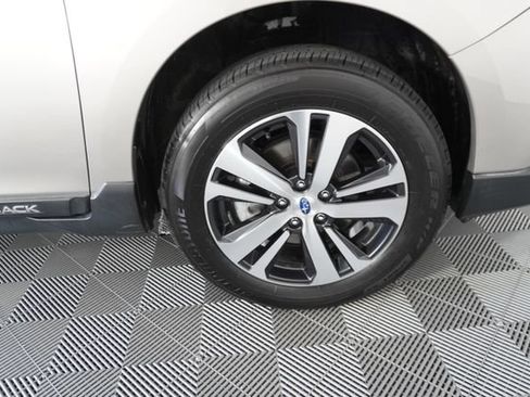 Used 2019 Subaru Outback 2.5i Limited AWD/4WD image 15