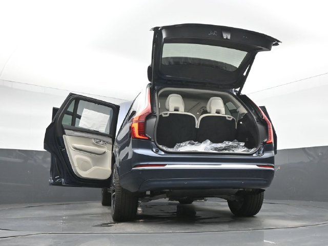 New 2026 Volvo XC90 B6 Ultra w/ Protection Package AWD/4WD image 57
