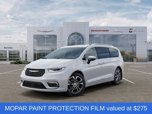 New 2026 Chrysler Pacifica Pinnacle image 1