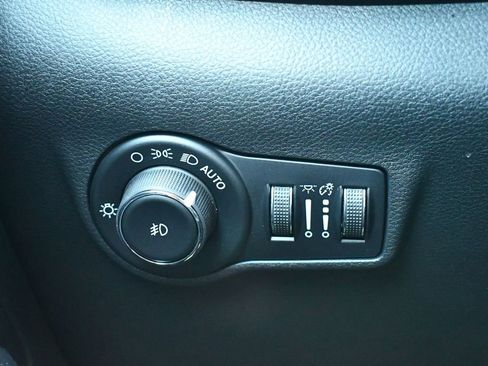 New 2026 Jeep Compass Latitude AWD/4WD image 15