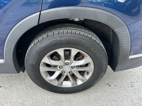 Used 2020 Hyundai Santa Fe SE FWD image 19