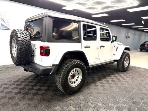 Used 2023 Jeep Wrangler Unlimited Rubicon 4xe AWD/4WD image 15