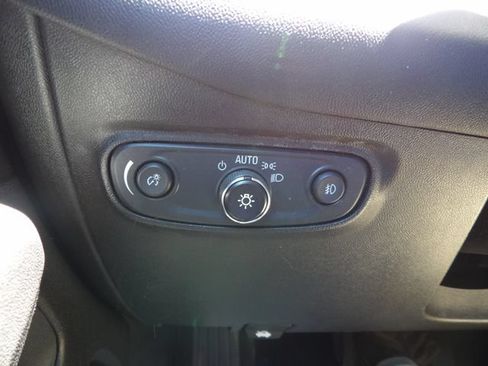 Used 2020 Chevrolet Equinox LT AWD/4WD image 22