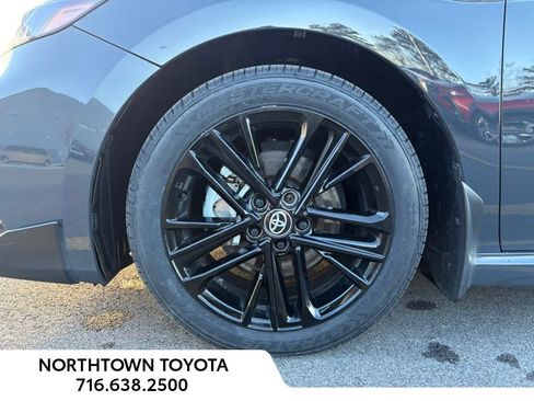 Used 2025 Toyota Camry SE w/ Convenience Package image 30