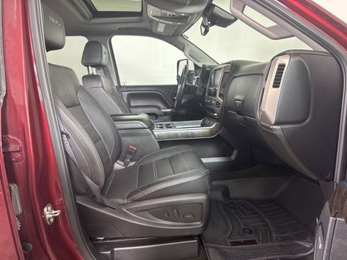 Used 2016 GMC Sierra 3500 Denali w/ Duramax Plus Package image 4