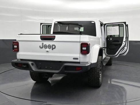 Used 2021 Jeep Gladiator Overland AWD/4WD image 16