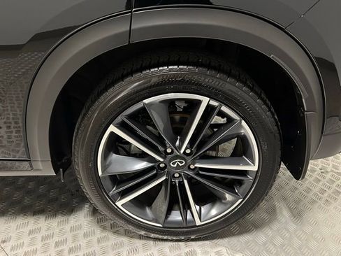 Certified 2025 INFINITI QX55 Essential image 37