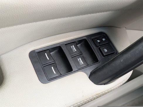 Used 2011 Acura TL 3.5 image 22