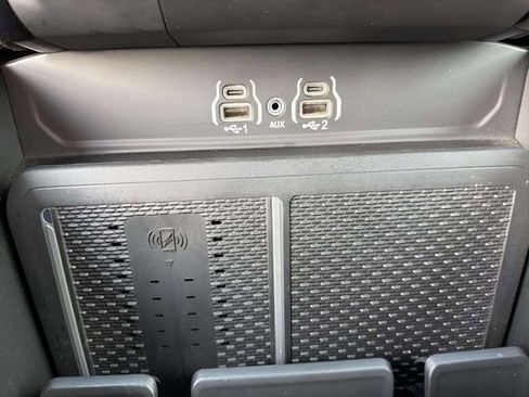 Used 2025 RAM 1500 Big Horn AWD/4WD image 34