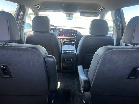 Used 2026 Chevrolet Traverse Z71 w/ Enhanced Driving Package AWD/4WD image 9