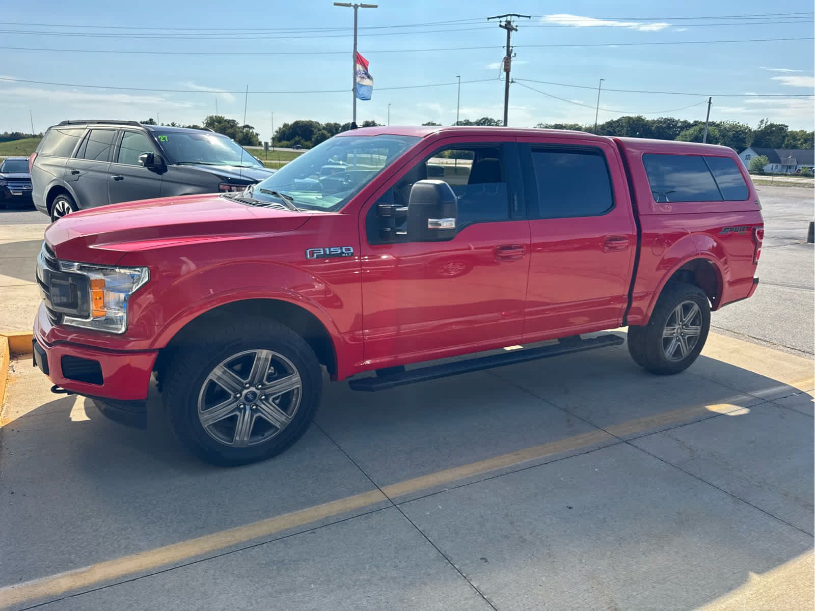 Used 2019 Ford F150 XLT w/ Equipment Group 302A Luxury AWD/4WD image 5