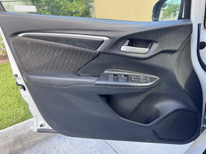 Used 2020 Honda Fit EX image 13