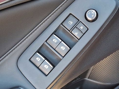 Used 2021 Toyota Avalon XLE w/ Moonroof Package image 14