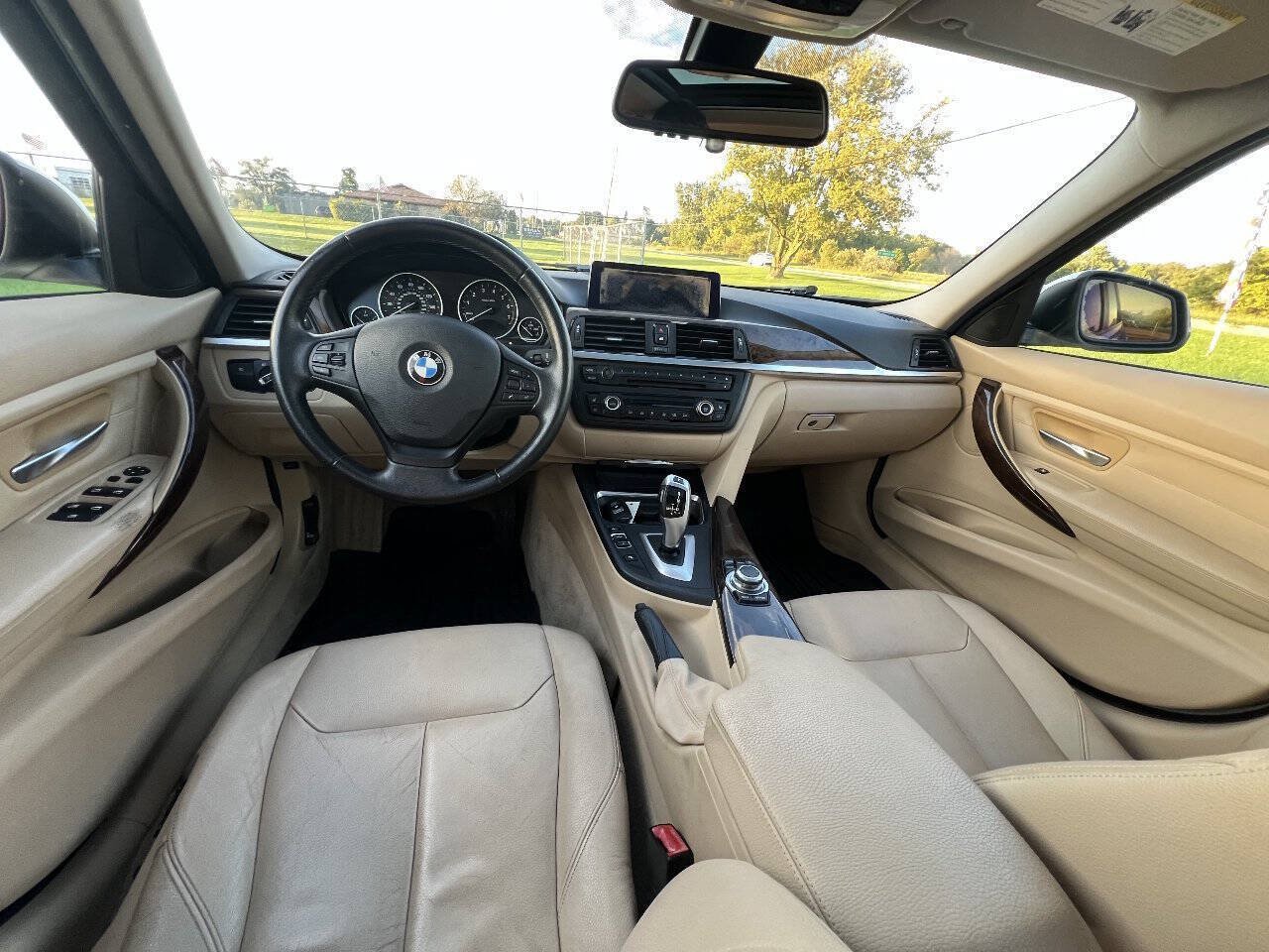 Used 2014 BMW 328i xDrive Wagon AWD/4WD image 14