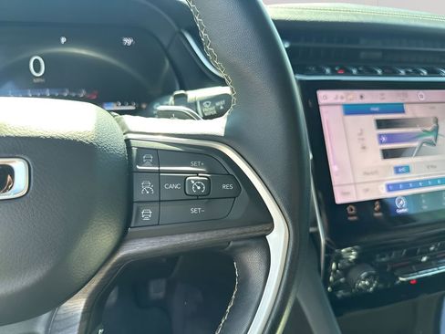 Used 2021 Jeep Grand Cherokee L Limited image 32