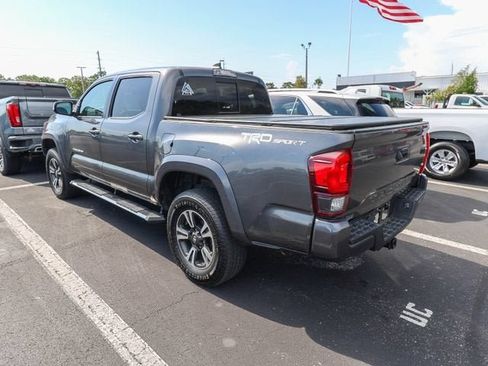 Used 2019 Toyota Tacoma TRD Sport RWD image 3