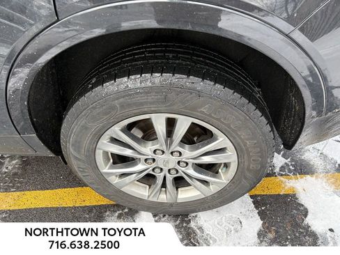 Used 2020 Cadillac XT5 Premium Luxury image 11