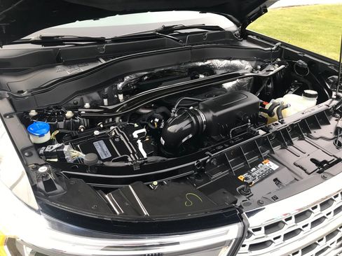 Used 2020 Ford Explorer Limited w/ Class III Trailer Tow Package image 64