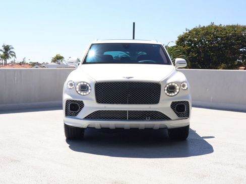Certified 2023 Bentley Bentayga AWD/4WD image 10