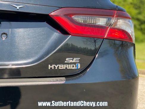 Used 2023 Toyota Camry SE image 11
