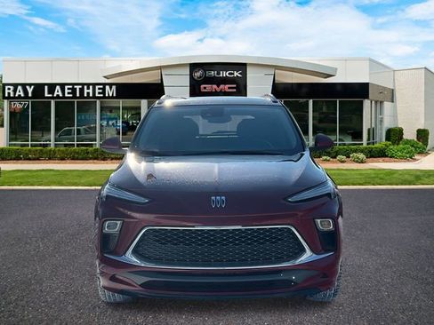 Certified 2024 Buick Encore GX Avenir w/ Avenir Convenience Package image 8