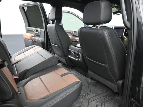 Used 2023 Chevrolet Silverado 3500 High Country image 10