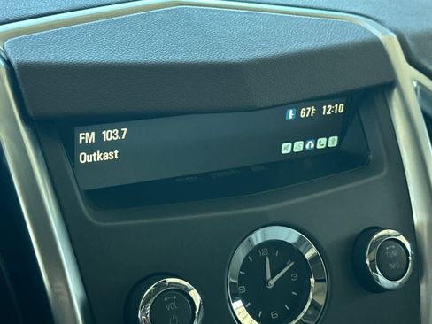 Used 2011 Cadillac SRX Premium image 19