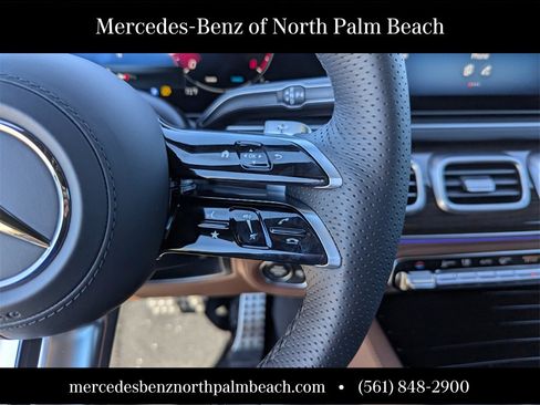 New 2026 Mercedes-Benz GLS 580 4MATIC image 19