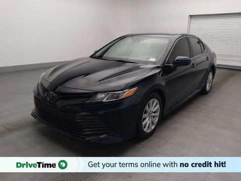 Used 2019 Toyota Camry LE FWD image 1