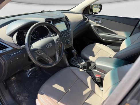 Used 2017 Hyundai Santa Fe Sport w/ 2.4L Tech Package 04 FWD image 16