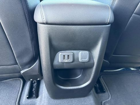 Used 2022 Chevrolet Colorado LT image 14
