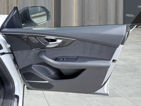 Used 2023 Audi SQ8 Prestige image 62