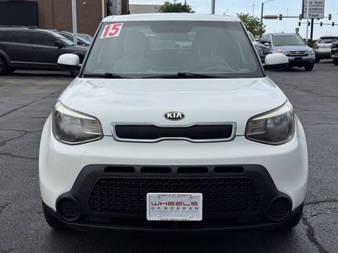 Used 2015 Kia Soul FWD image 2