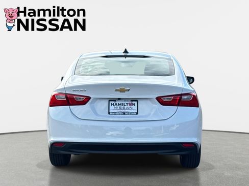 Used 2022 Chevrolet Malibu LS image 3