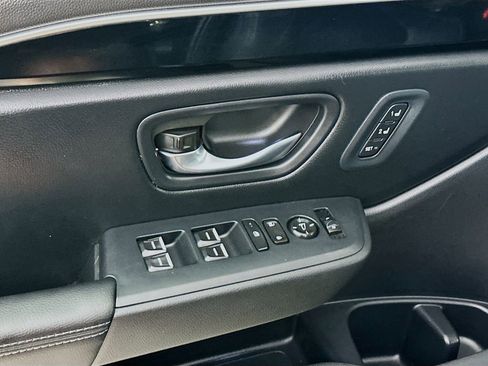 Certified 2023 Honda Pilot Touring image 21