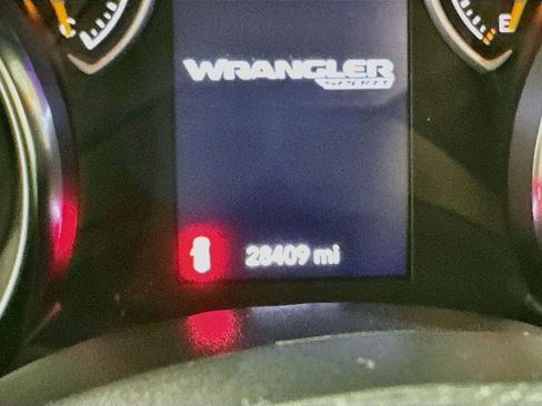Certified 2022 Jeep Wrangler Unlimited Sport AWD/4WD image 12