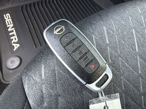 New 2026 Nissan Sentra SV w/ SV Convenience Package FWD image 29