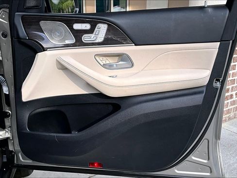 Used 2023 Mercedes-Benz GLE 350 4MATIC w/ Premium Package image 23