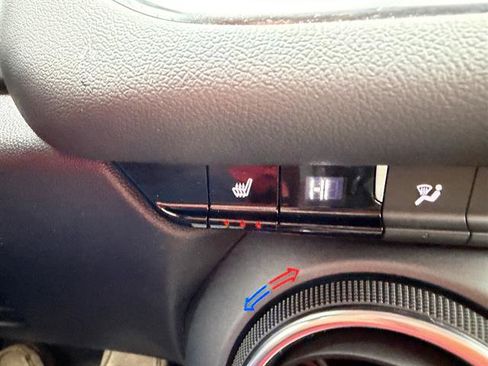 Used 2024 Chevrolet Blazer LT w/ Convenience Package image 43